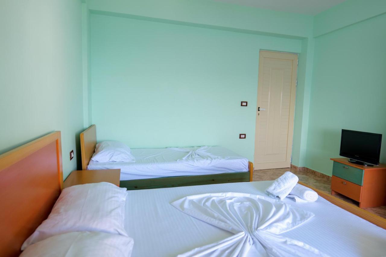 Rei Apartments Σαράντα Εξωτερικό φωτογραφία