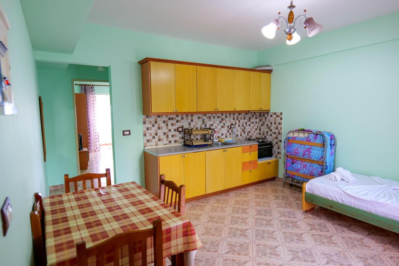 Rei Apartments Σαράντα Εξωτερικό φωτογραφία