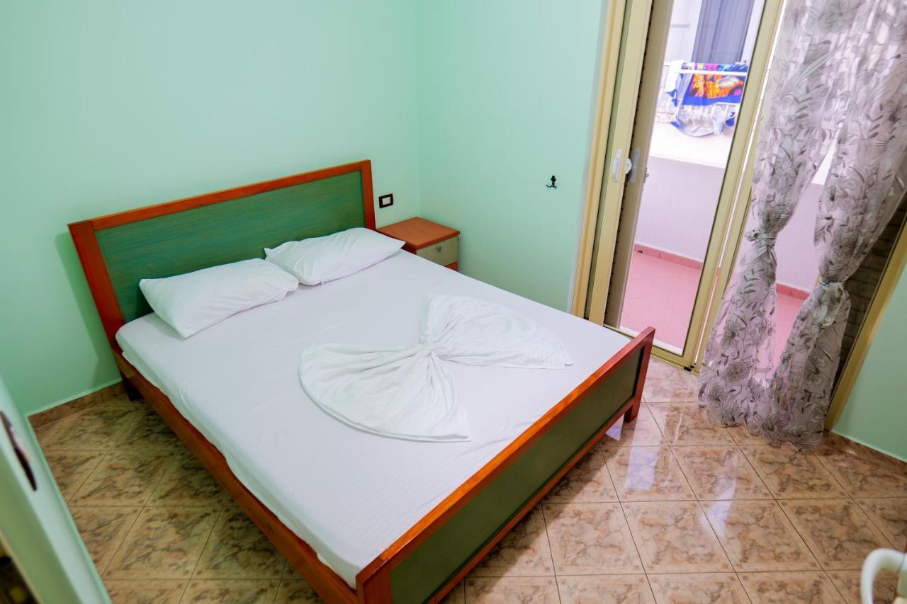 Rei Apartments Σαράντα Εξωτερικό φωτογραφία
