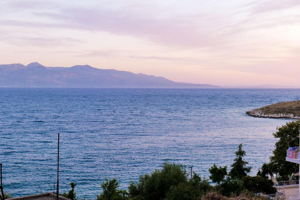 Rei Apartments Σαράντα Εξωτερικό φωτογραφία